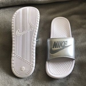 Nike Slides Women’s